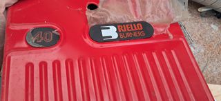 ΚΑΥΣΤΗΡΑΣ RIELLO 40 G5 ΜΕ ΛΕΒΗΤΑ KUCHLER KR-403 , 8 ΣΩΜΑΤΑ ΠΑΝΕΛ, ΚΥΚΛΟΦΟΡΗΤΗ, ΔΕΞΑΜΕΝΗ ΚΤΛ