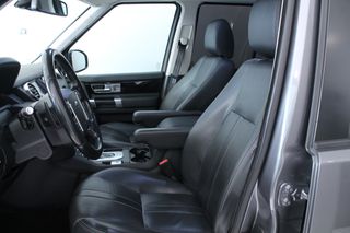 Land Rover Discovery 2016 3.0L Diesel SDV6-thumb-10