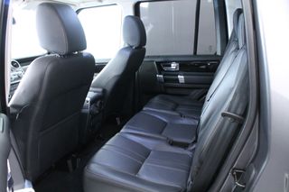 Land Rover Discovery 2016 3.0L Diesel SDV6-thumb-13