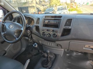 Toyota Hilux 2009-thumb-13