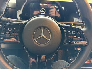Mercedes-Benz A 160 2020-thumb-13