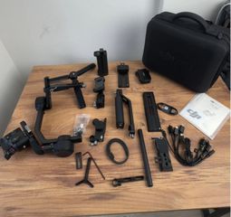 DJI ronin rs4 pro combo gimbal-thumb-1