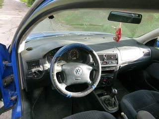 Volkswagen Golf 1999-thumb-8