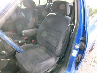 Volkswagen Golf 1999-thumb-18