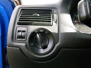 Volkswagen Golf 1999-thumb-20