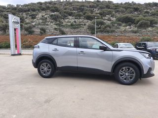 Peugeot 2008 2022 1,2 PureTech 100hp Active Pack-thumb-3
