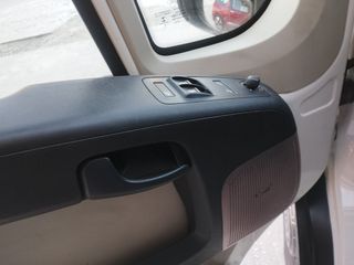 Φορτηγό Έως 7.5τ Peugeot 2019 BOXER-thumb-22
