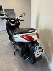 Yamaha XMAX 250 2011 Xmax 250-thumb-4