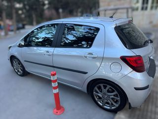 Toyota Yaris 2015 Lounge Plus GO (full extra)