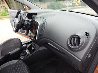 Renault Captur 2019 1.5 DCI DYNAMIC-thumb-16