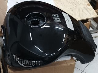 ΡΕΖΕΡΒΟΥΑΡ TRIUMPH  ROCKET 3  04-17-thumb-1