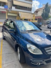 Mercedes-Benz B 180 2010