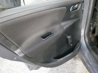 Peugeot 207 2007-thumb-14