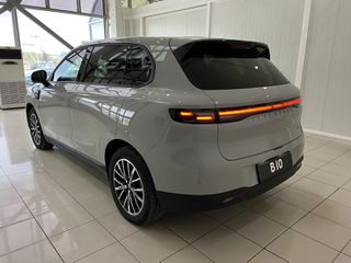 Leapmotor B 10 2026 Design Hybrid EV Panorama-thumb-6