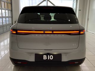 Leapmotor B 10 2026 Design Hybrid EV Panorama-thumb-8