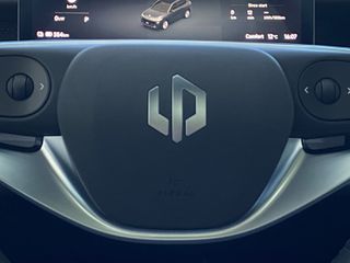 Leapmotor B 10 2026 Design Hybrid EV Panorama-thumb-22