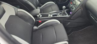 Citroen DS4 2014-thumb-2
