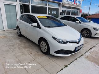 Toyota Auris 2018 1.4 D-4D-thumb-1
