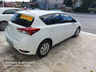 Toyota Auris 2018 1.4 D-4D-thumb-4