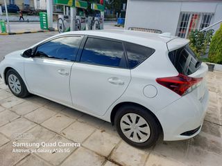 Toyota Auris 2018 1.4 D-4D-thumb-5