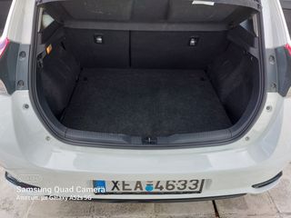 Toyota Auris 2018 1.4 D-4D-thumb-7