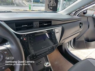 Toyota Auris 2018 1.4 D-4D-thumb-12
