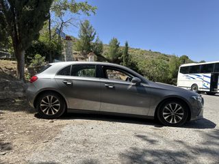 Mercedes-Benz A 180 2021 d-thumb-3