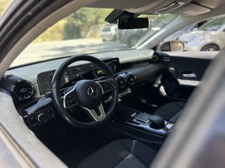 Mercedes-Benz A 180 2021 d-thumb-7