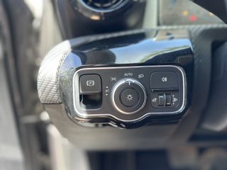 Mercedes-Benz A 180 2021 d-thumb-12