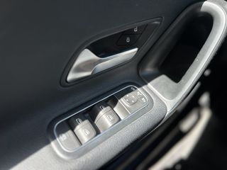 Mercedes-Benz A 180 2021 d-thumb-13