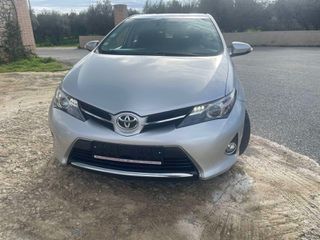 Toyota Auris 2014 1.4 D-4D Dynamic-thumb-3