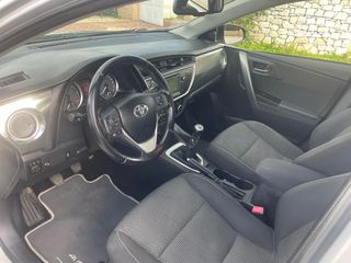 Toyota Auris 2014 1.4 D-4D Dynamic-thumb-15