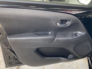 Toyota Aygo 2017 1.0 X-Play BOOK SERVICE-thumb-11