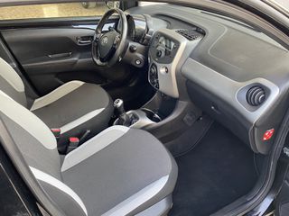 Toyota Aygo 2017 1.0 X-Play BOOK SERVICE-thumb-27