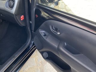 Toyota Aygo 2017 1.0 X-Play BOOK SERVICE-thumb-28