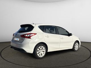Nissan Pulsar 2016-thumb-2