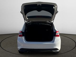 Nissan Pulsar 2016-thumb-7