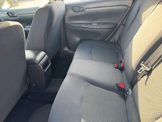 Nissan Pulsar 2016-thumb-11