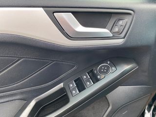 Ford Focus 2019 EURO 6-thumb-23