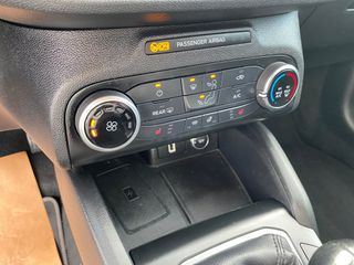 Ford Focus 2019 EURO 6-thumb-30
