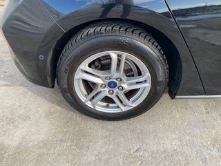 Ford Focus 2019 EURO 6-thumb-12