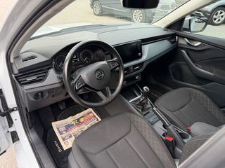 Skoda Kamiq 2020 1.0 TGI G-TEC AMBITION GR!-thumb-23