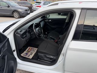 Skoda Kamiq 2020 1.0 TGI G-TEC AMBITION GR!-thumb-21