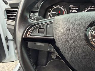 Skoda Kamiq 2020 1.0 TGI G-TEC AMBITION GR!-thumb-27