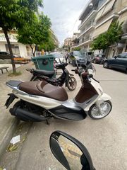 Piaggio Beverly 300 2011-thumb-12