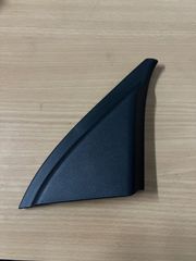 Toyota Yaris Cross ‘21-25 Τριγώνο διακοσμητικό (εσωτερικό)πόρτας εμπρός δεξιά 67491-0D400