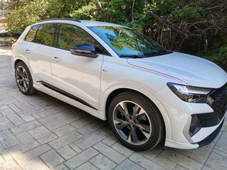 Audi Q4 e-tron 2022 2X S-LINE-thumb-6