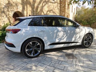 Audi Q4 e-tron 2022 2X S-LINE-thumb-12