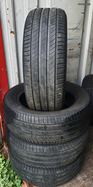 235/55r18 michelin