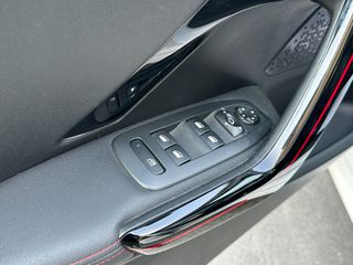 Peugeot 208 2017 1.2 GT LINE PANORAMA/NAVI/CLIMA TURBO-thumb-34
